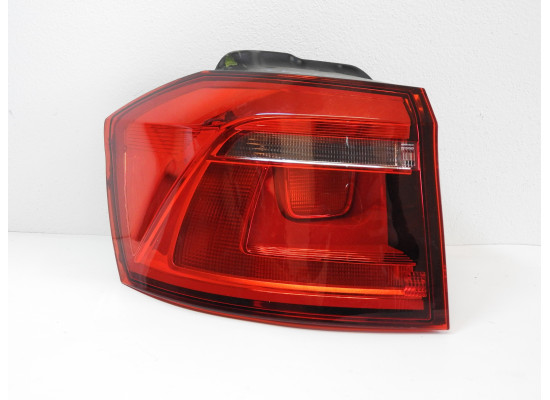 Světlo levé zadní včetně nosiče žárovek Volkswagen Golf Sportsvan 510945095R